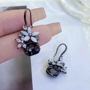 China Earrings - 10008